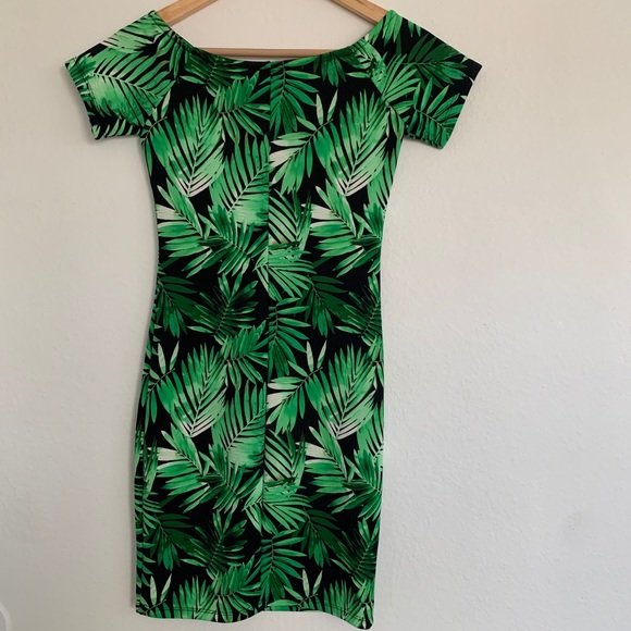 FOREVER 21 - Shop Now - Picture 3 of 7